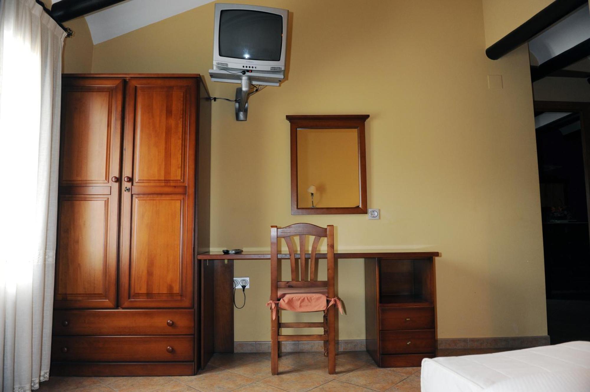 Hotel Restaurant Verdia Sueras Pokoj fotografie