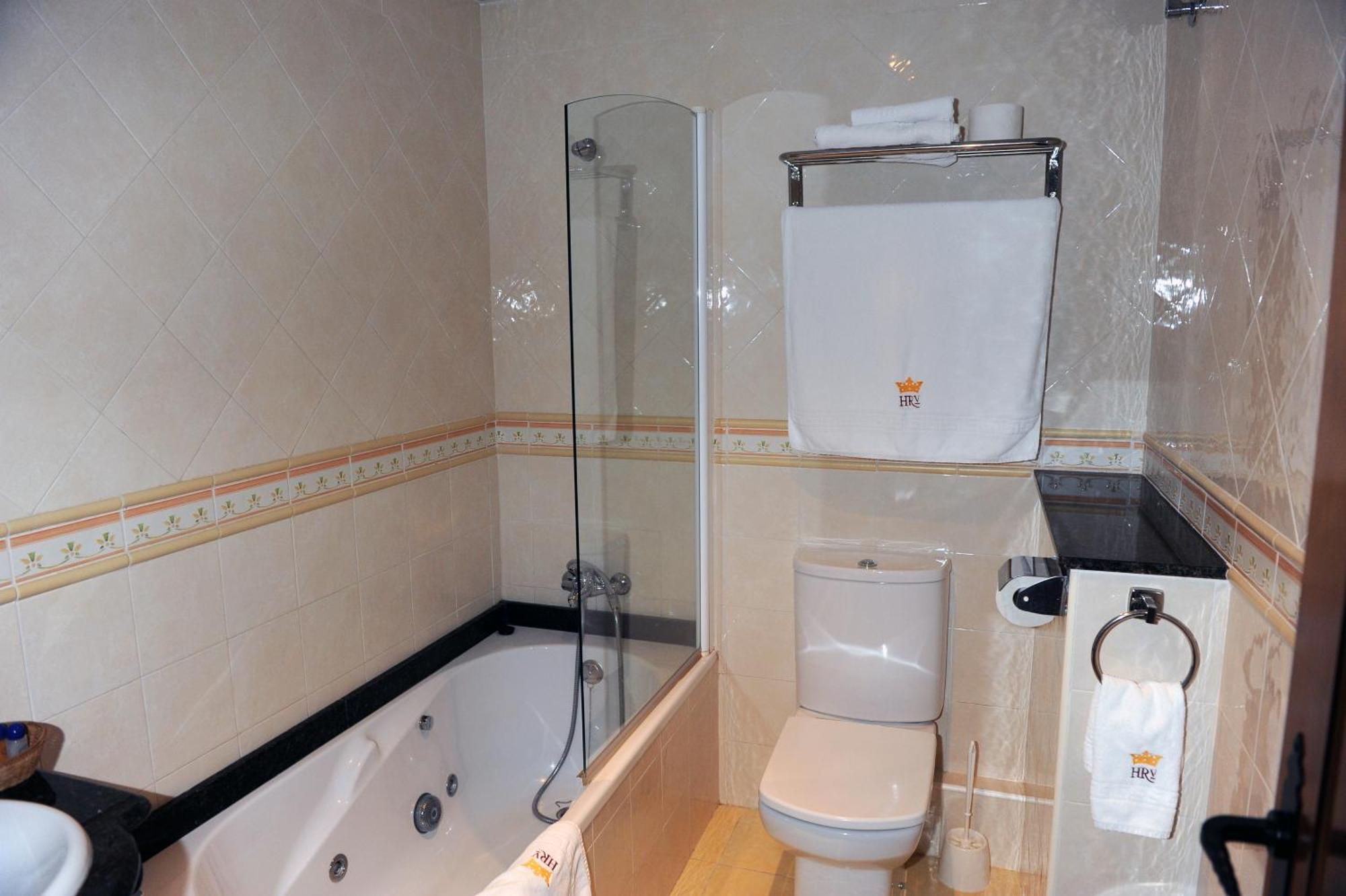 Hotel Restaurant Verdia Sueras Pokoj fotografie