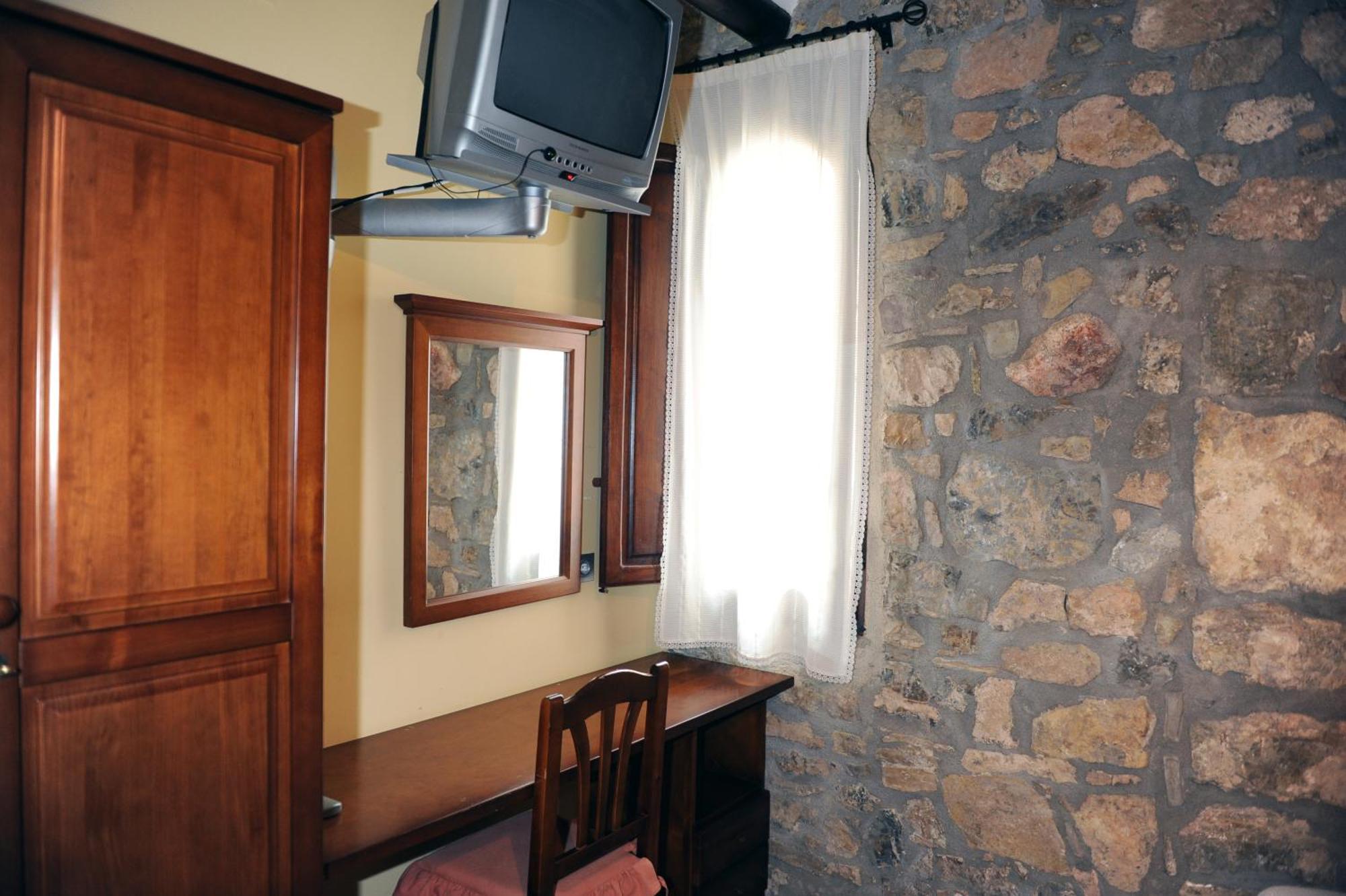 Hotel Restaurant Verdia Sueras Pokoj fotografie