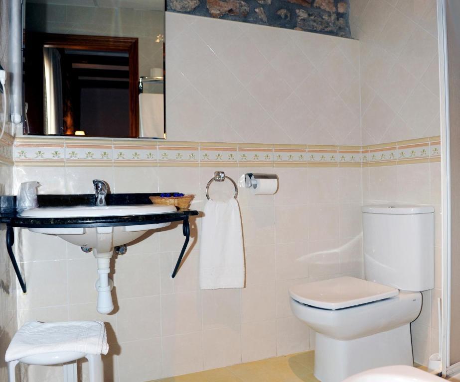 Hotel Restaurant Verdia Sueras Pokoj fotografie