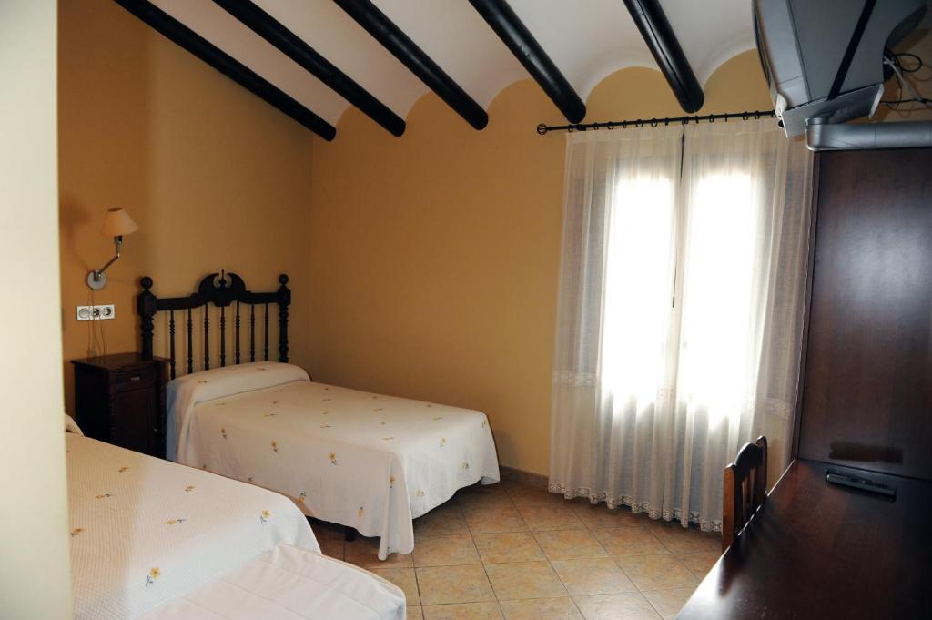 Hotel Restaurant Verdia Sueras Pokoj fotografie