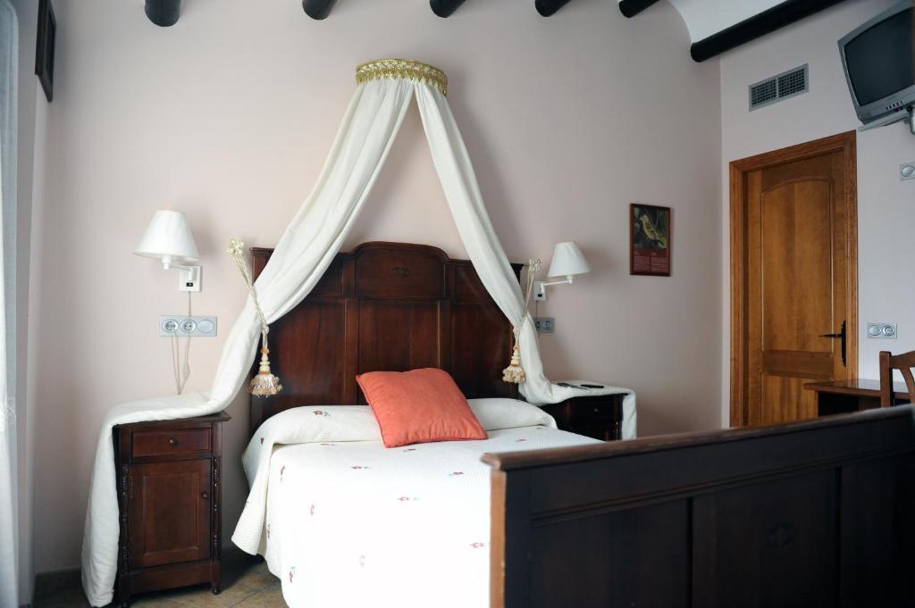 Hotel Restaurant Verdia Sueras Pokoj fotografie